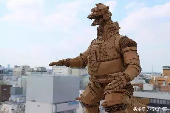 看了这个日本妹子爆改的快递盒，发现这些年的快递都白拆了！