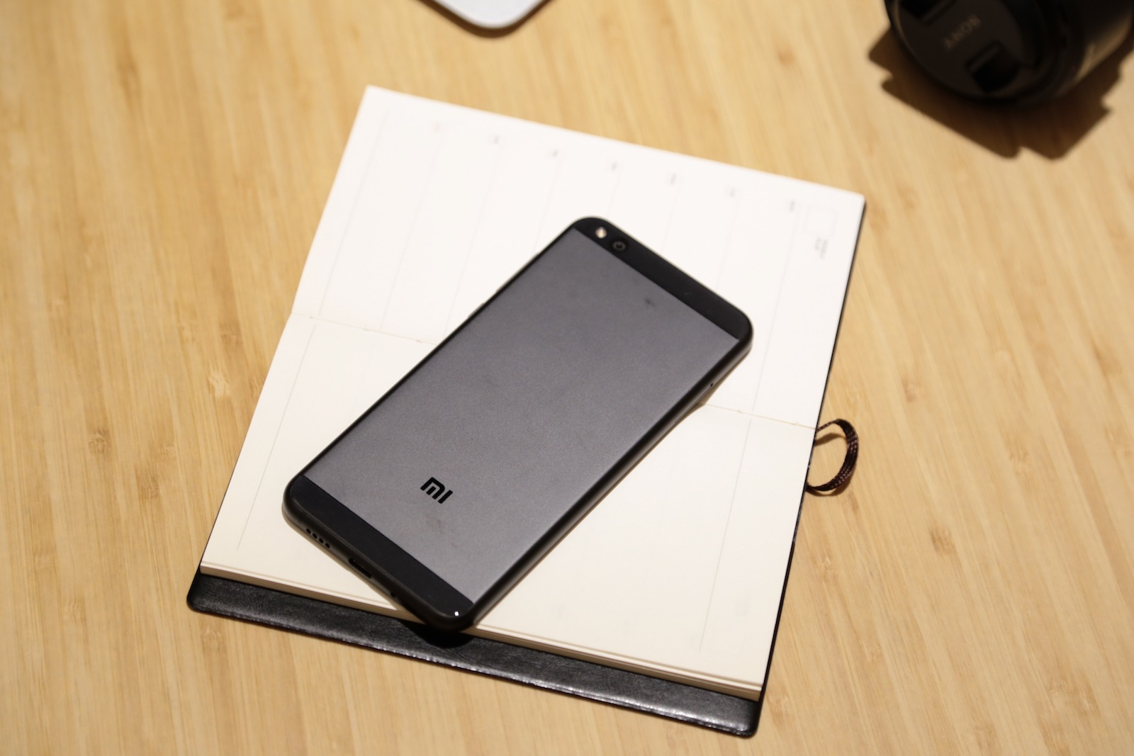 小米5c外观效果图,小米5c力挽狂澜之作