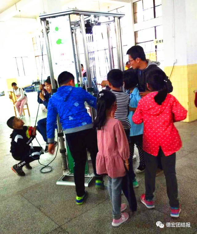 小朋友科技展作品,科技展小朋友