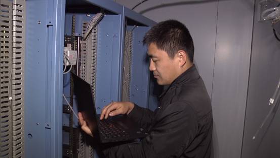 致敬环保卫士,致敬蓝天守卫者的语句