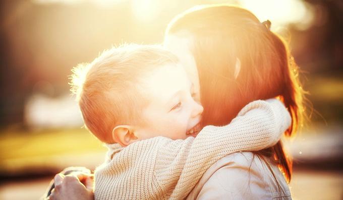 孩子性格懦弱只会窝里横怎么办,孩子总是窝里横外面怂怎么办