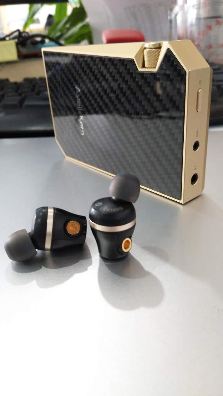 「清新向的选择」说说铁三角新塞CKR100和山灵新砖M2S