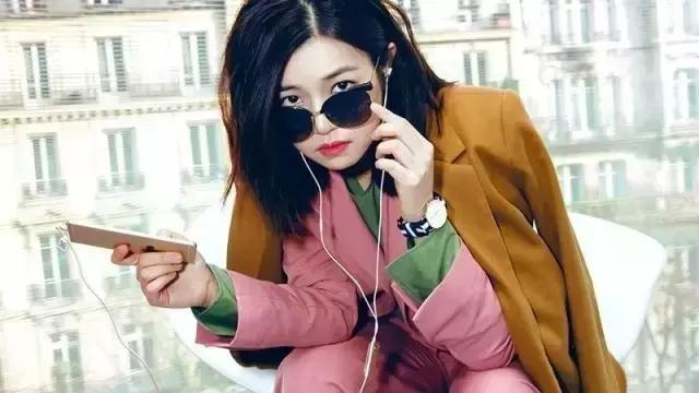 dw手表是电子的还是机械的,dw手表32mm适合男戴吗