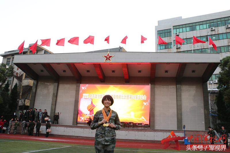 高材生西藏工作,去西藏当女兵需要带什么