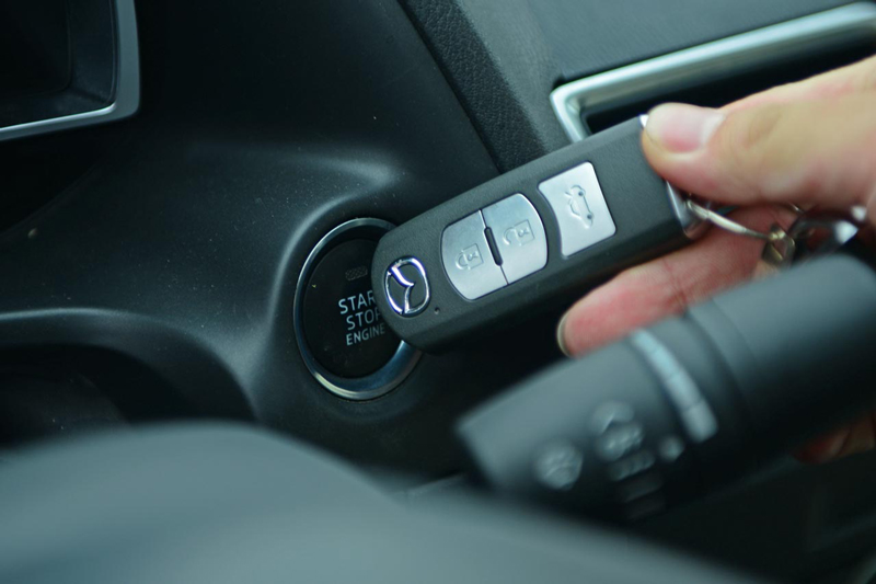 遥控钥匙失灵了10秒教你快速解决,奔腾b50遥控钥匙失灵怎么解决