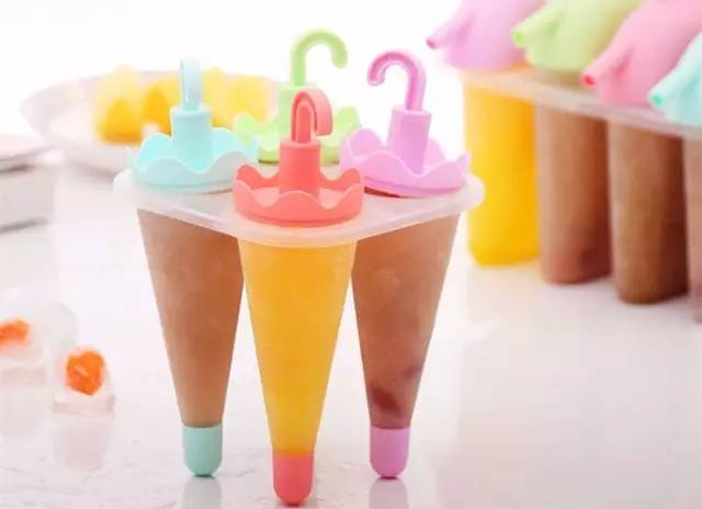 周末，宅在家里不如开始做冰棒吧！想吃什么口味自己选，这个夏天才不算浪费！