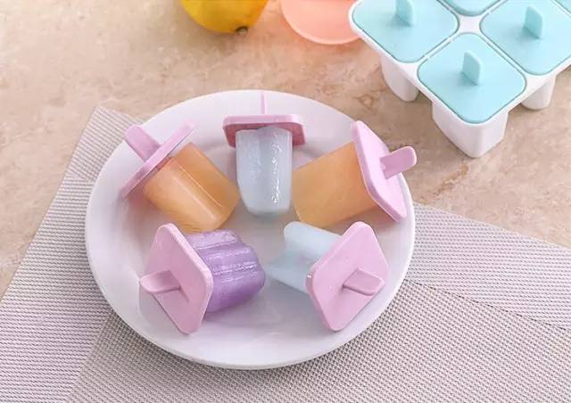 周末，宅在家里不如开始做冰棒吧！想吃什么口味自己选，这个夏天才不算浪费！