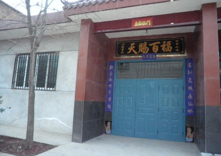 农村大门朝东北方向有什么讲求,农村宅子大门侧开小门有讲求吗