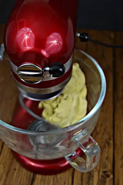 面包机揉面和厨师机揉面,厨师机揉面和压面机揉面