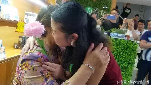 感恩母亲手工康乃馨,母亲节送妈妈什么礼物康乃馨手工