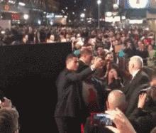 商场见到俊男靓女,商场看到漂亮的女孩子