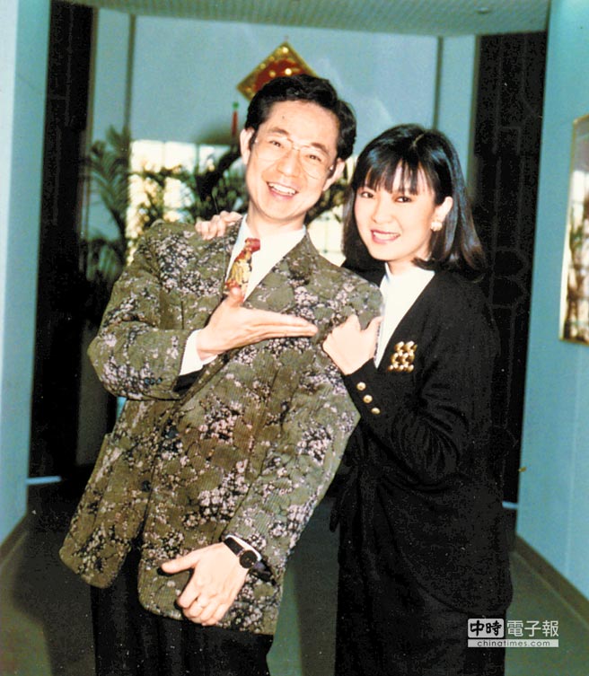 她是甄珍的妹妹，曾经的清纯让邱淑怡黯然失色，现在却疾病缠身