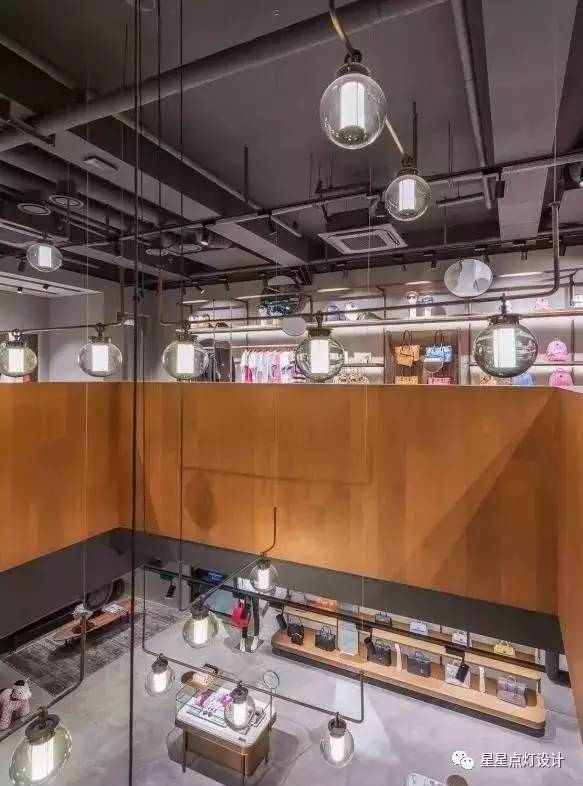 mcm官方旗舰店官包,mcm旗舰店是真的吗