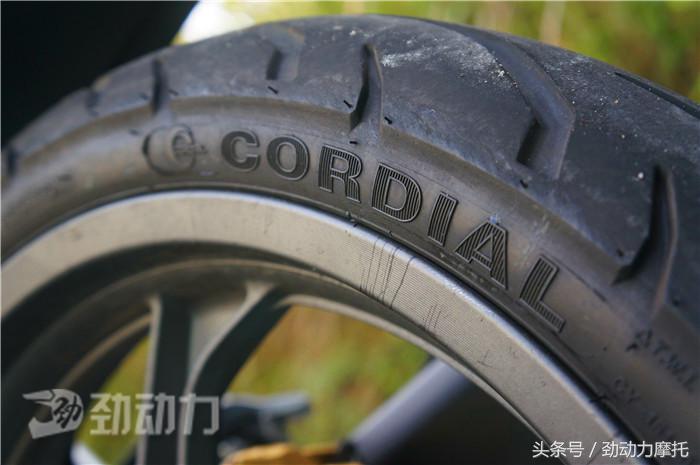 贝纳利弯梁rfs150i可以装尾箱吗,贝纳利弯梁rfs150i测评