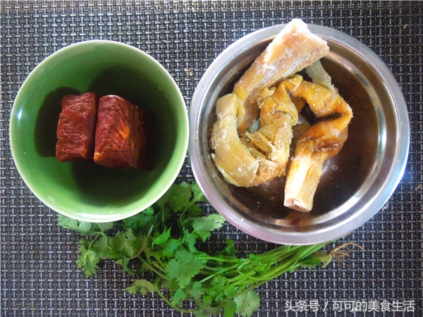 羊尾笋干拌香干：一道清爽凉拌菜，高纤维补钙，瘦身没商量