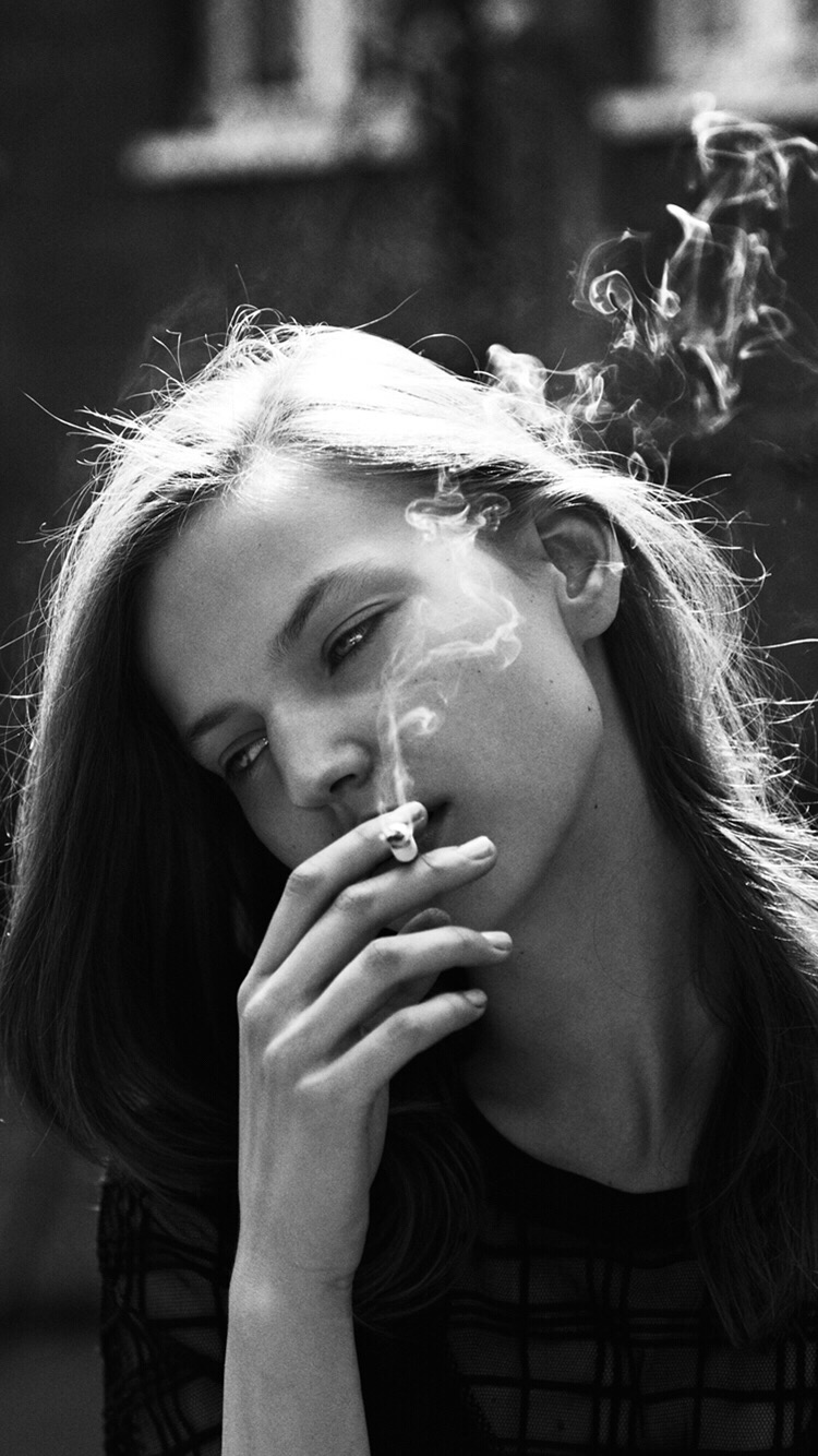 iphone13pro暗黑壁纸,iphone12专用超清暗黑壁纸