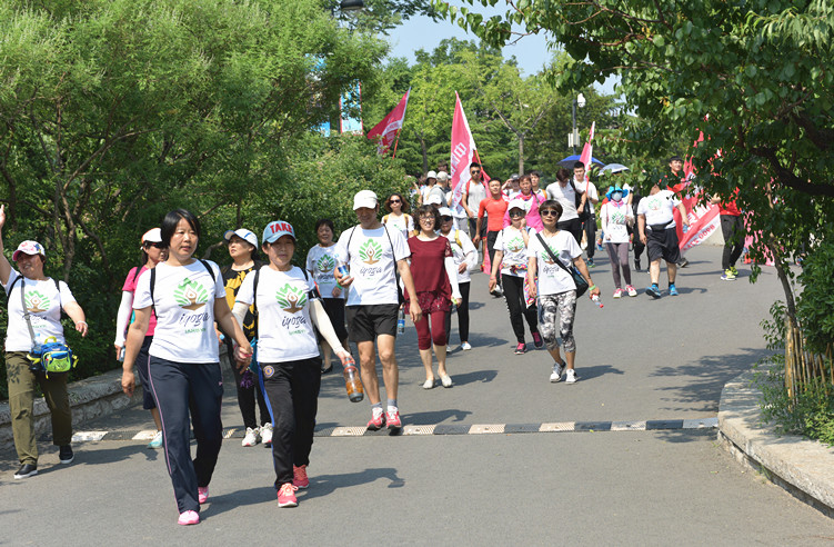 “呼吸初夏，徒步心灵”中健银座全民健身派对之夏日伽人有约落幕
