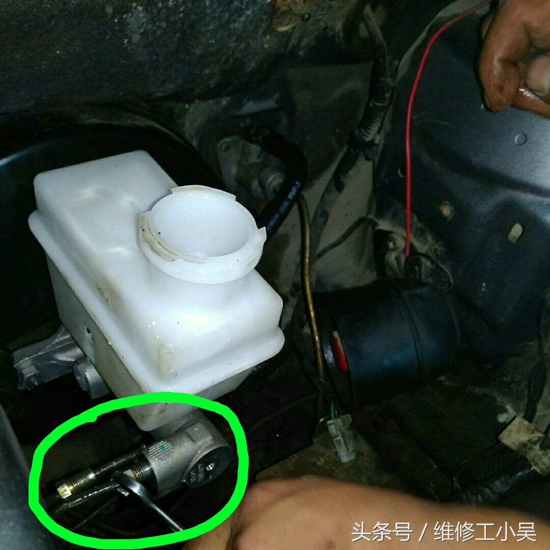 长安悦翔刹车突然变软了怎么回事,长安悦翔v7刹车踩到底感觉没刹车