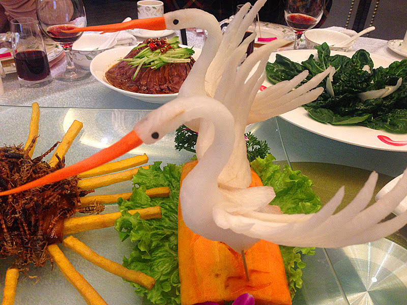 生吃活蝎方法,生吞活蛇会怎么样