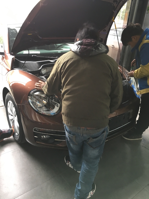 14年大众甲壳虫白色驾驶感受,新到17年大众甲壳虫