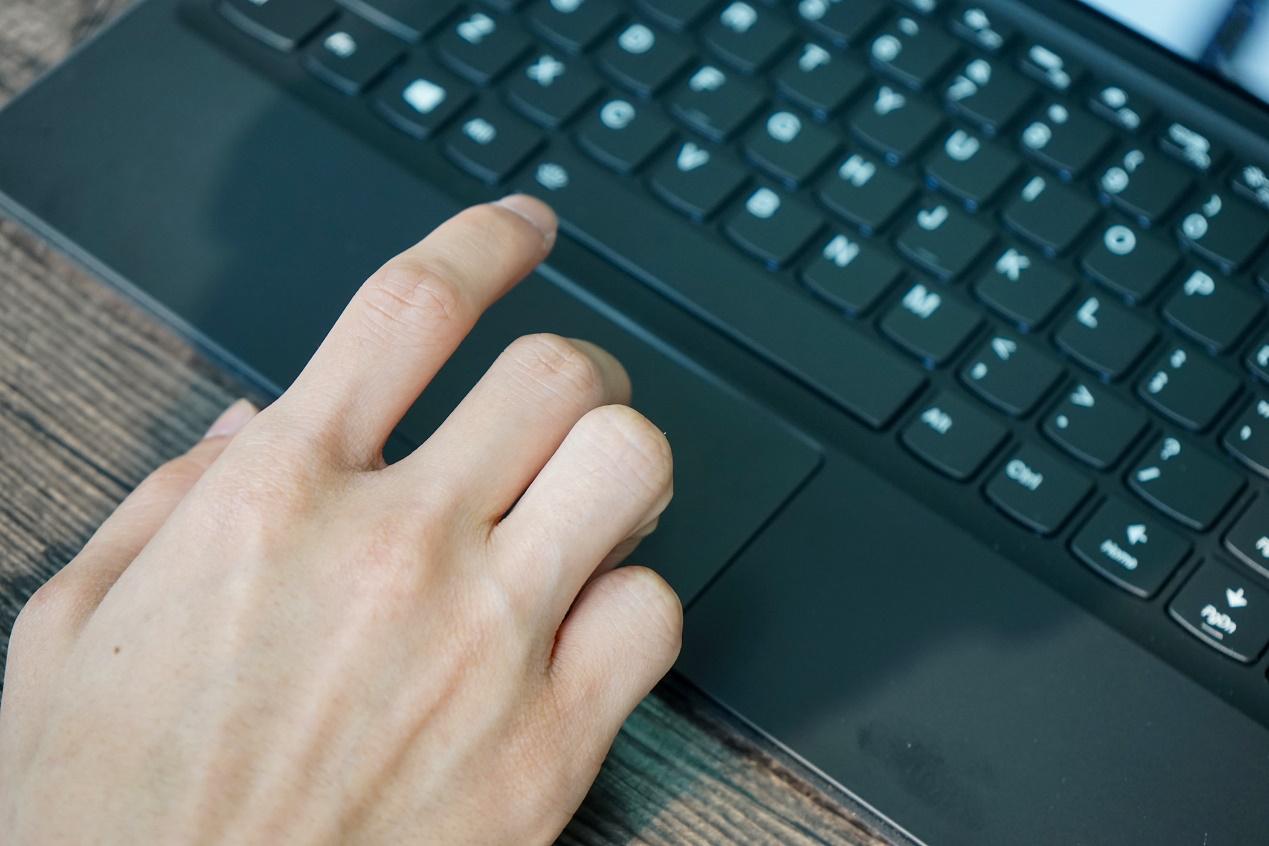 联想miix5尊享版二合一平板电脑,联想miix5视频评测