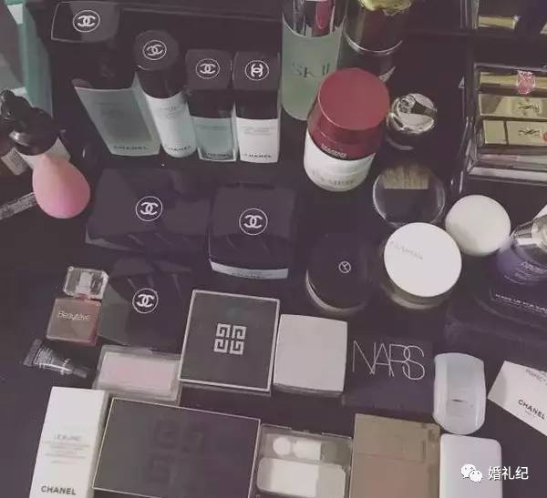 登记照去哪拍比较好看,拍登记照哪家店好