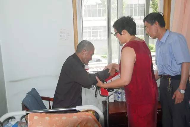 浓情迎端午,浓情迎端午慰问暖警心