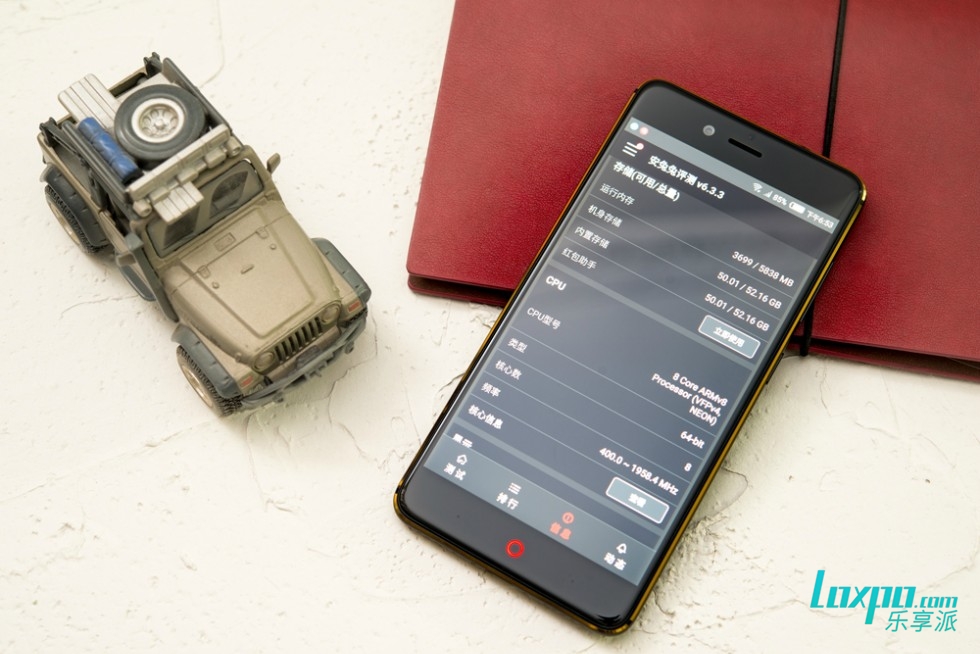 努比亚z17mini闪屏,努比亚z17mini旗舰图片