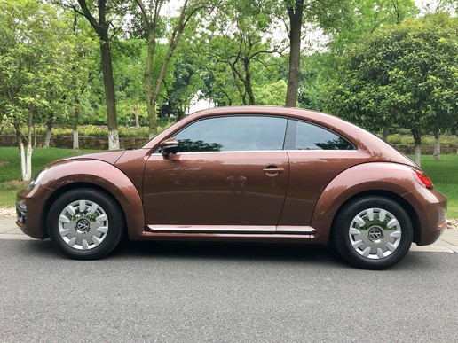 14年大众甲壳虫白色驾驶感受,新到17年大众甲壳虫