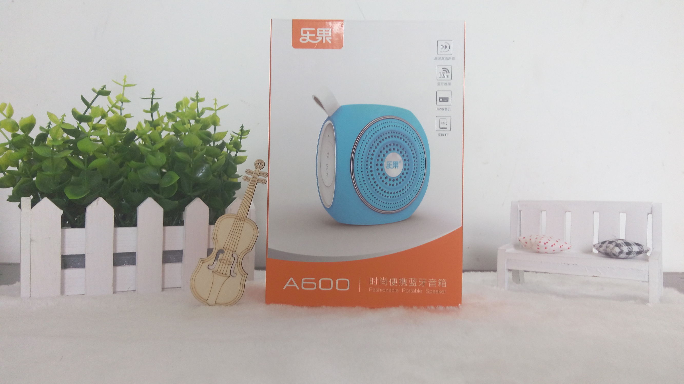 蓝牙音箱小钢炮小巧玲珑,又小又可爱时尚蓝牙音箱