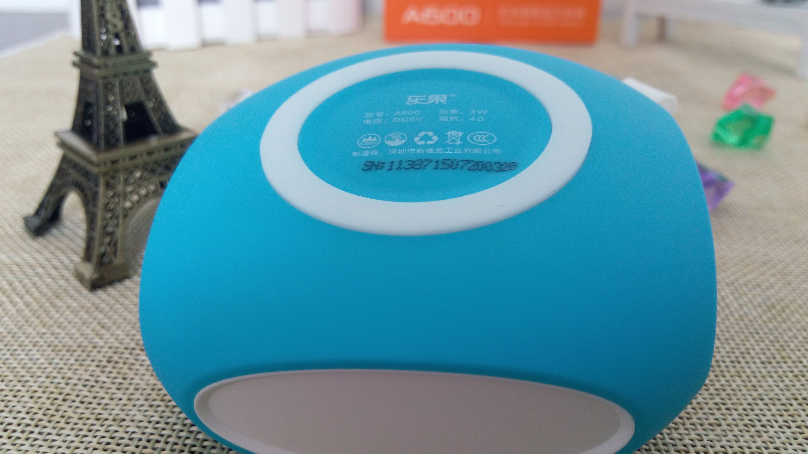 蓝牙音箱小钢炮小巧玲珑,又小又可爱时尚蓝牙音箱