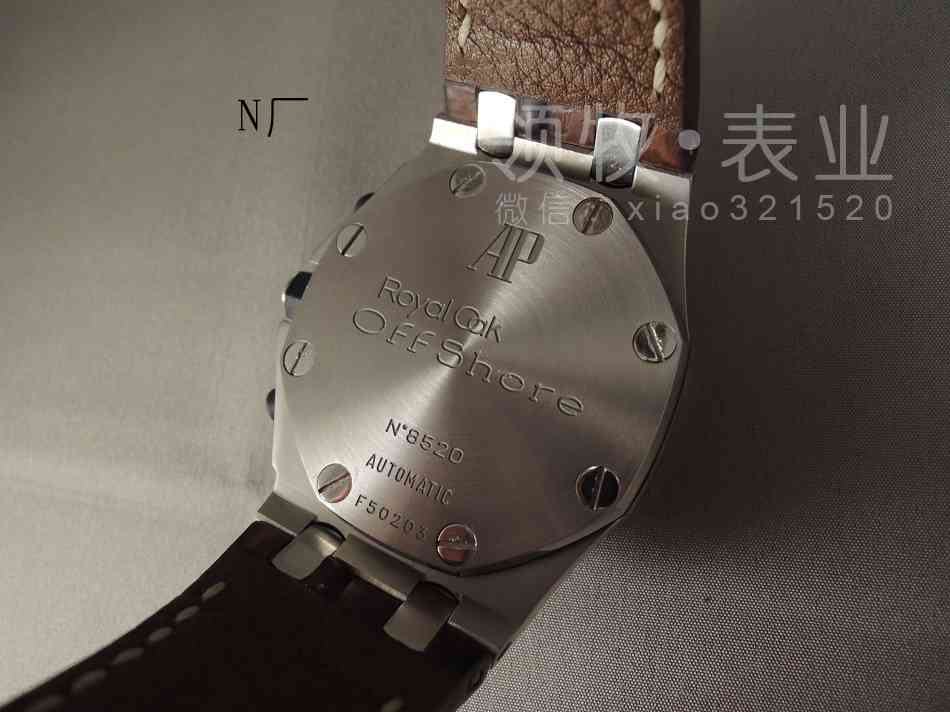 资深鉴表师揭秘几千块钱香港代购的爱彼沙漠腕表！