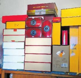 老头花20万买保健品不听儿子劝,8旬老人花14万买保健品