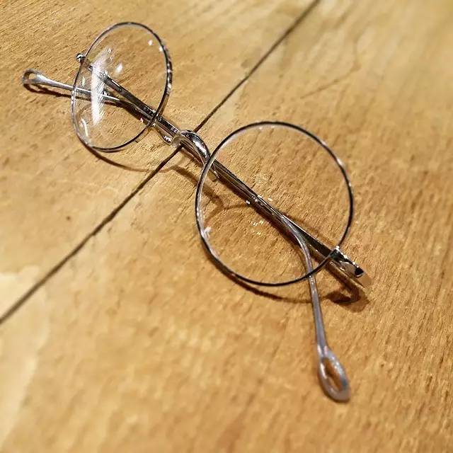 目前十大最好的眼镜品牌,日常好看的平价眼镜品牌