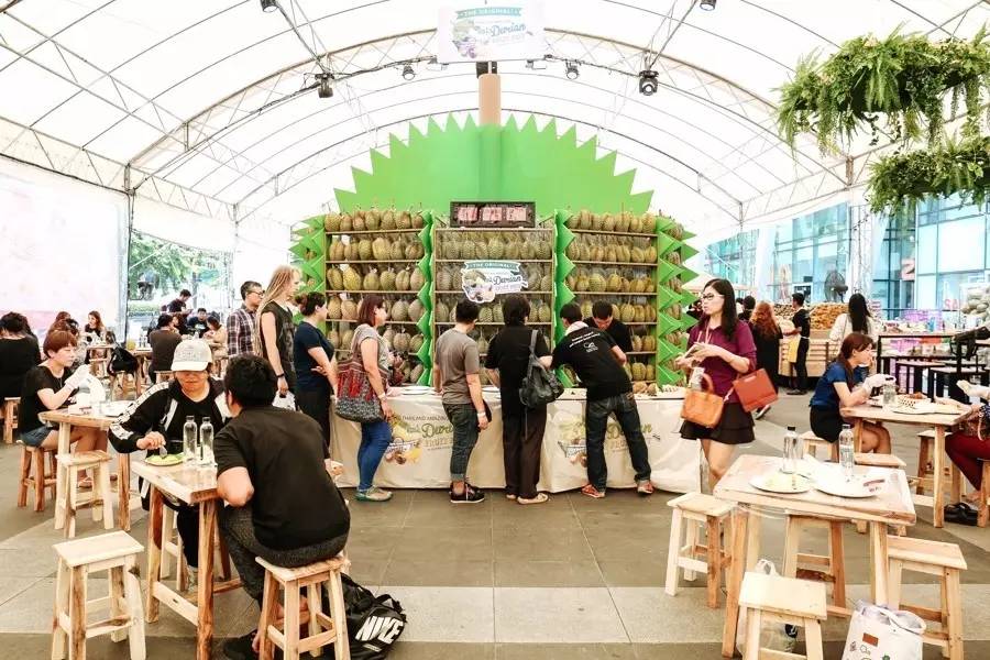 泰国吃榴莲自助餐视频,第一次吃泰国料理