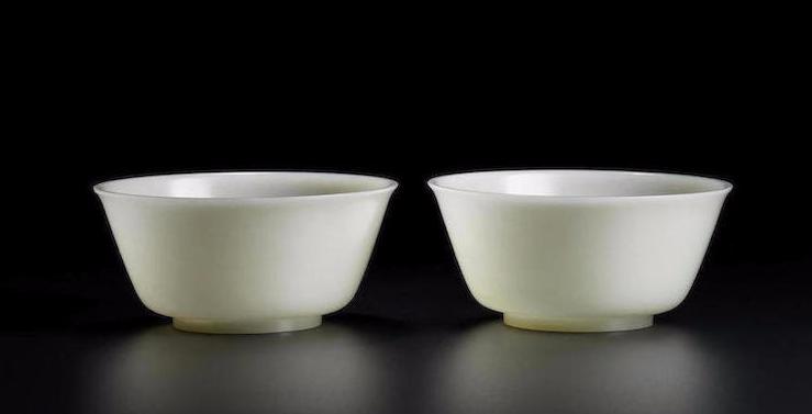 清三代玩玉瓷器真品,五爪金龙瓷器真品拍卖