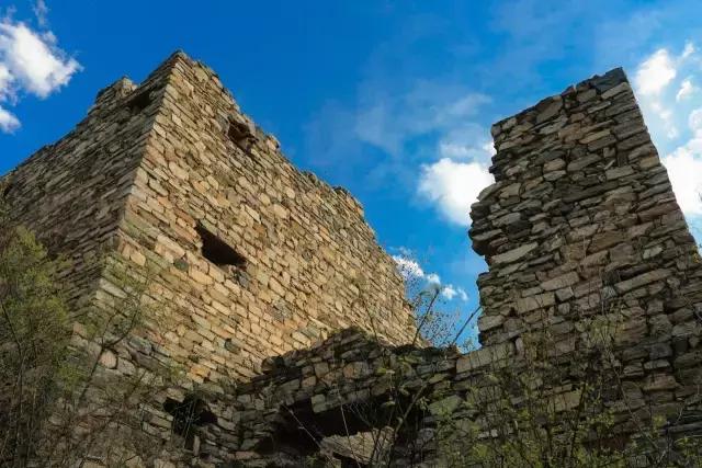 保定易县紫荆关镇坡下村,第一雄关嘉峪关景区