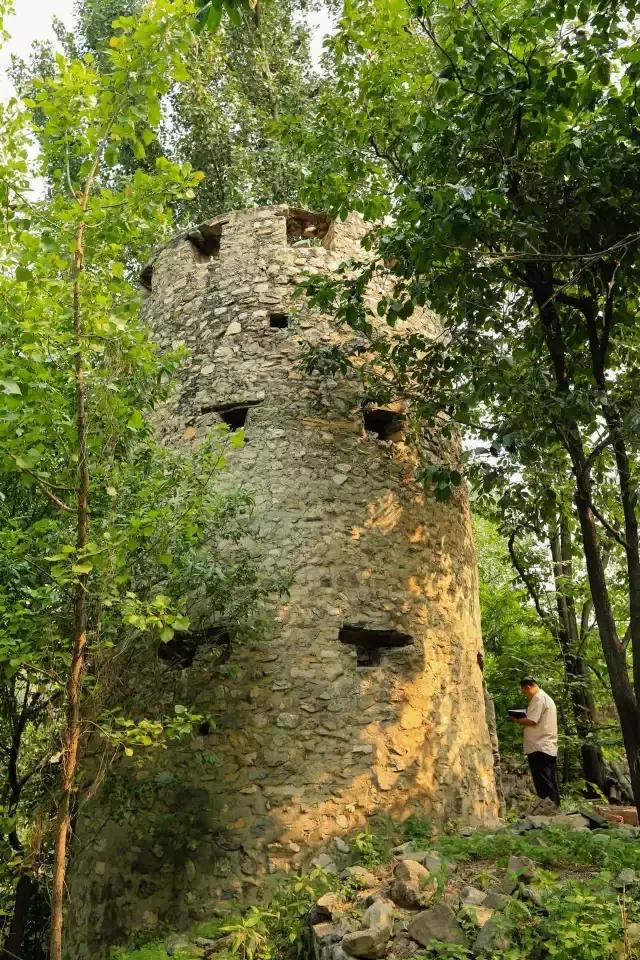 保定易县紫荆关镇坡下村,第一雄关嘉峪关景区