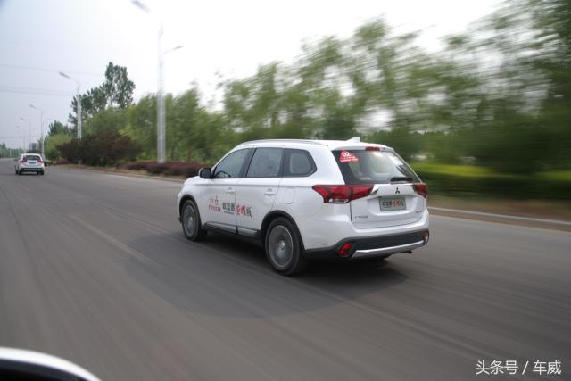 全新欧蓝德荣耀版,2018款欧蓝德荣耀版测试