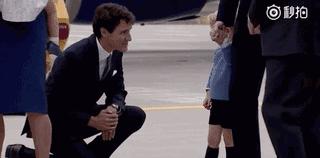 英国小王子被妈训,英国小王子被霸凌