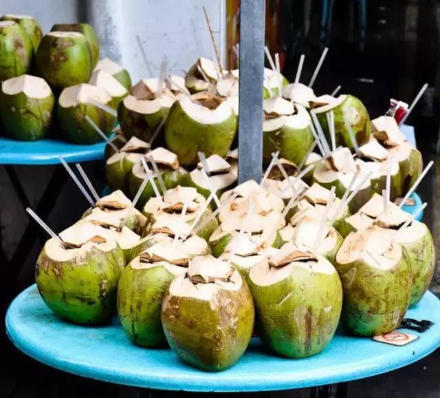 喝过椰汁的你有没有吃过椰宝,喝过椰奶能吃榴莲么