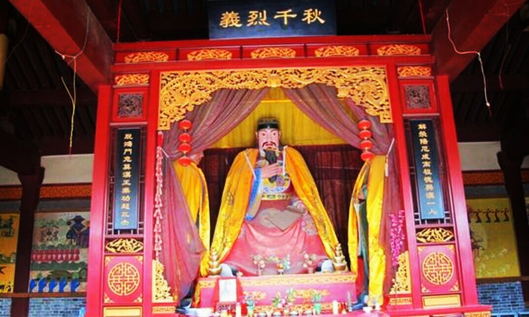 郑州市城隍庙有算卦的没有,郑州城隍庙算卦景象视频