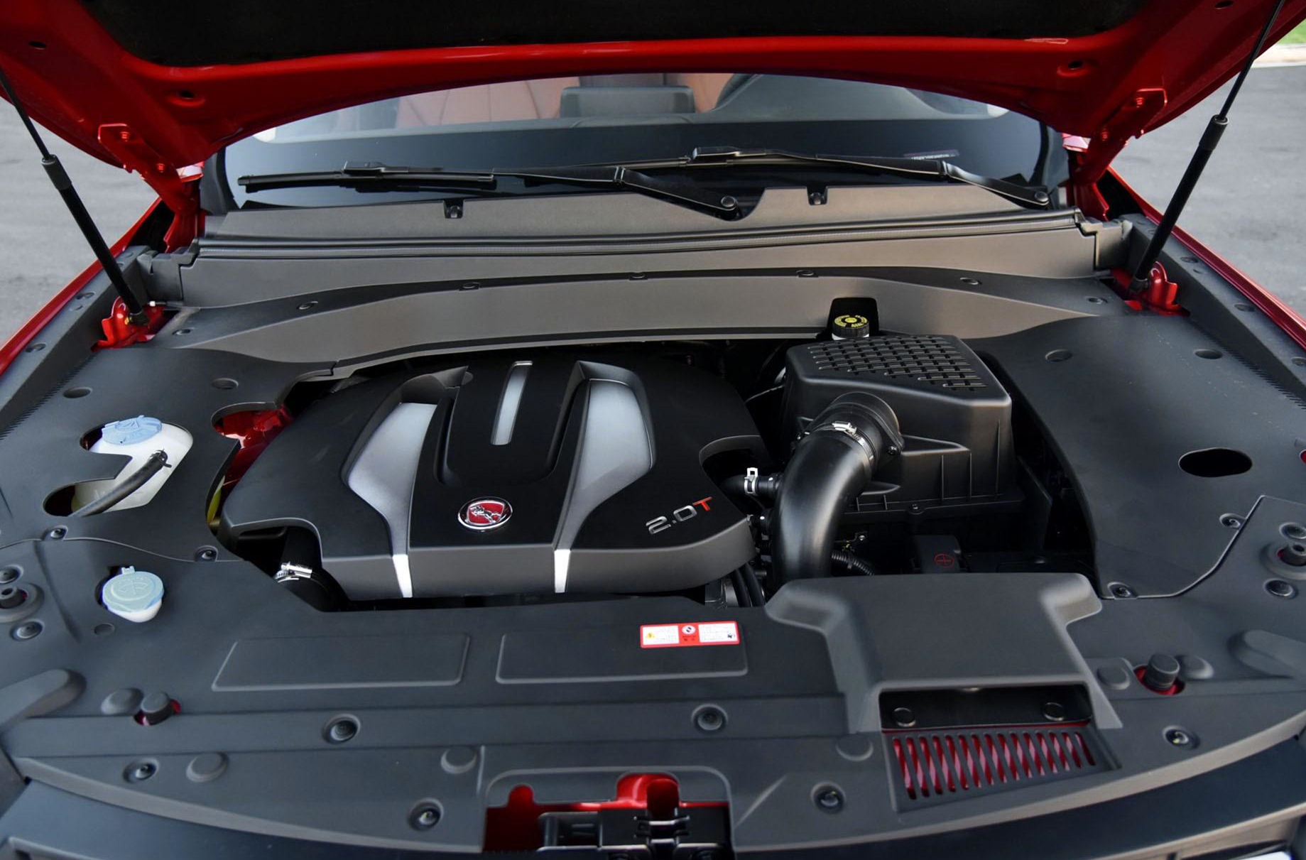 保时捷和众泰的车标对比,车标像众泰的跑车