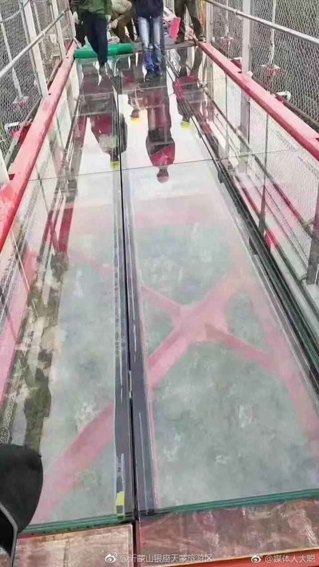 世界第一玻璃桥张家界,五一张家界天门渡玻璃桥