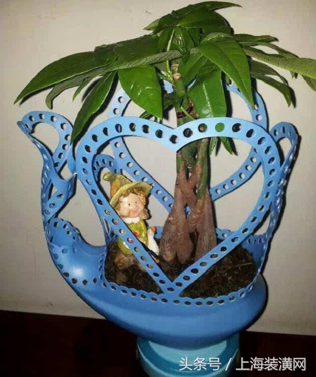 粉色洗衣液瓶子做花盆教程视频,洗衣液瓶子制作天鹅花盆方法图片