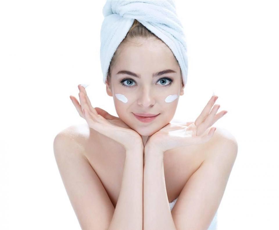 鹿晗素颜抬头纹,鹿晗15年跑男红衣