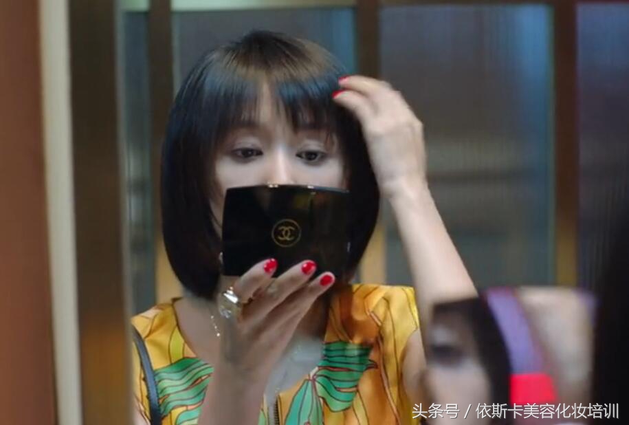 欢乐颂里曲筱绡的方包是什么牌子,欢乐颂第三集曲筱绡同款零食