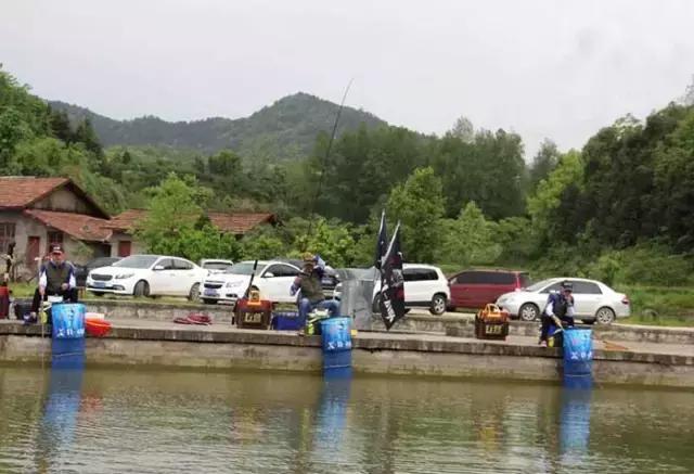 行营慈利X11战队，掐鱼比赛火爆上演