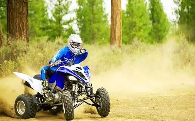 菲律宾靠近马尼拉好玩的地方,菲律宾离中国最近的岛