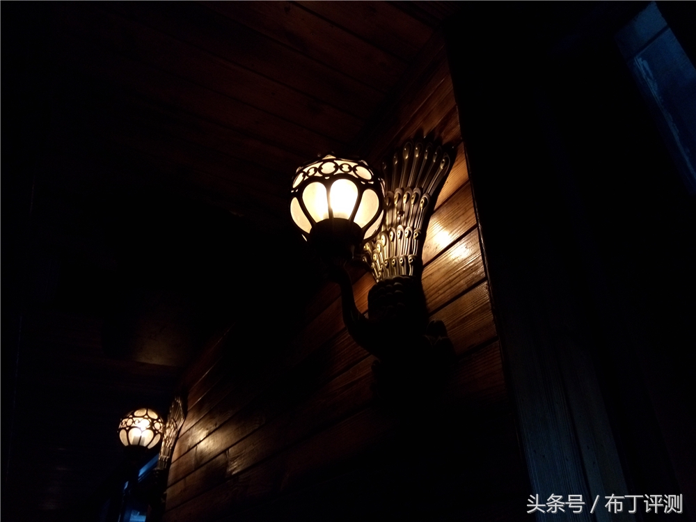 裸眼真能体验震动出屏？这款裸眼3D手机告诉你答案！